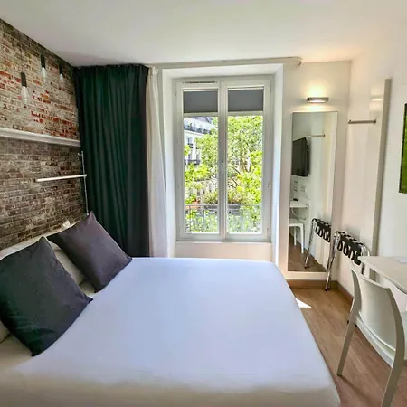 Western Le Montparnasse Hotel