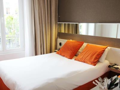 Western Le Montparnasse Hotel