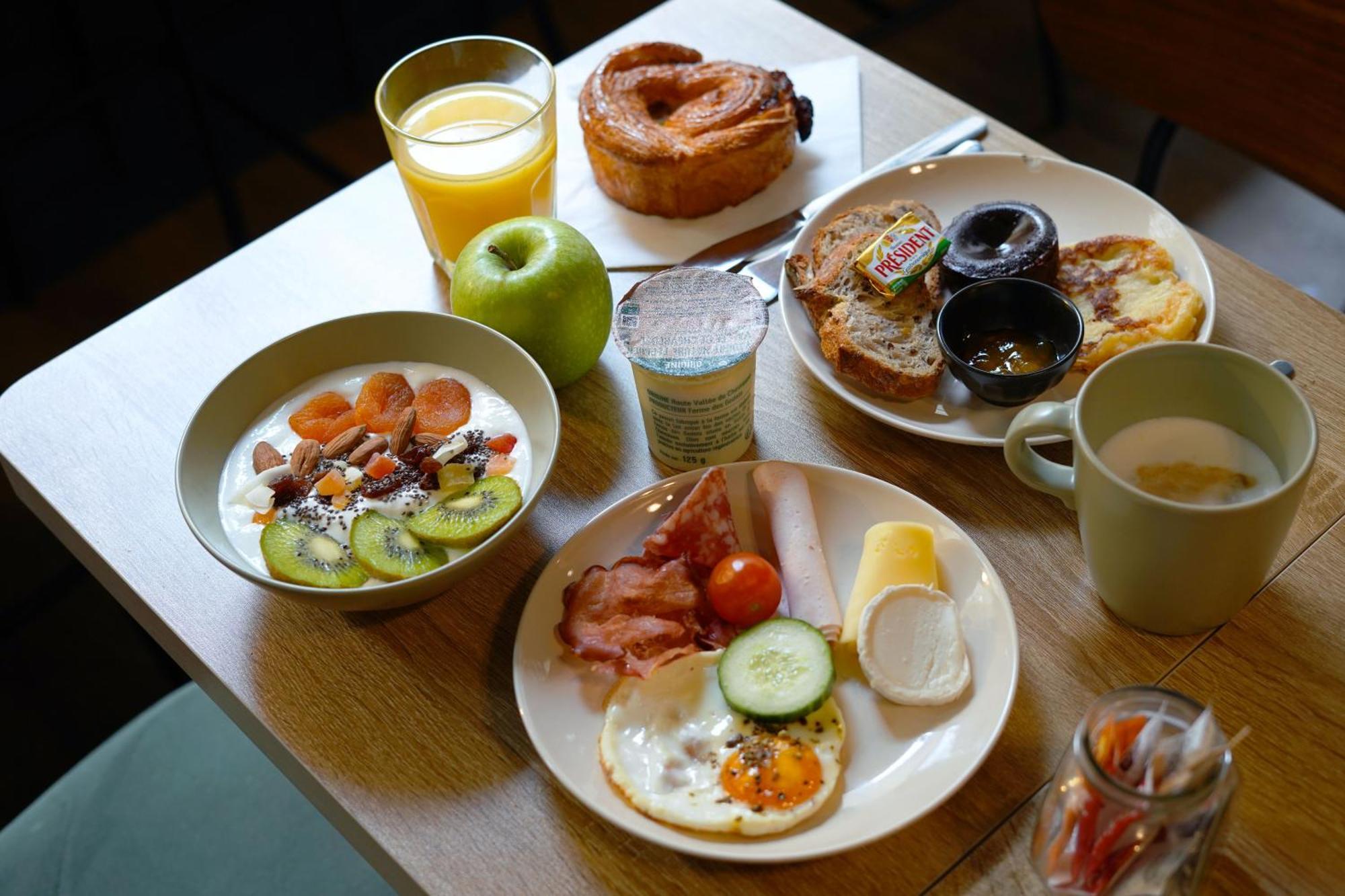 Western Le Montparnasse Hotel 3*