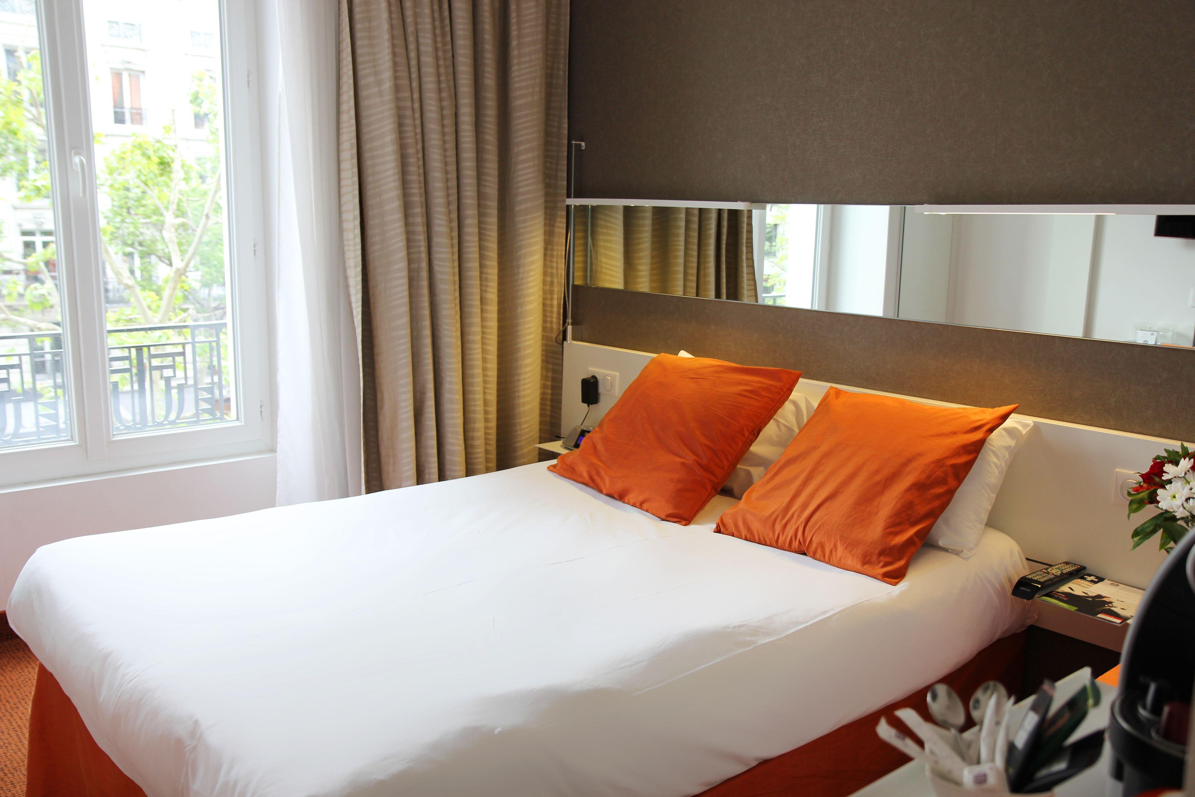 Western Le Montparnasse 3* Parigi