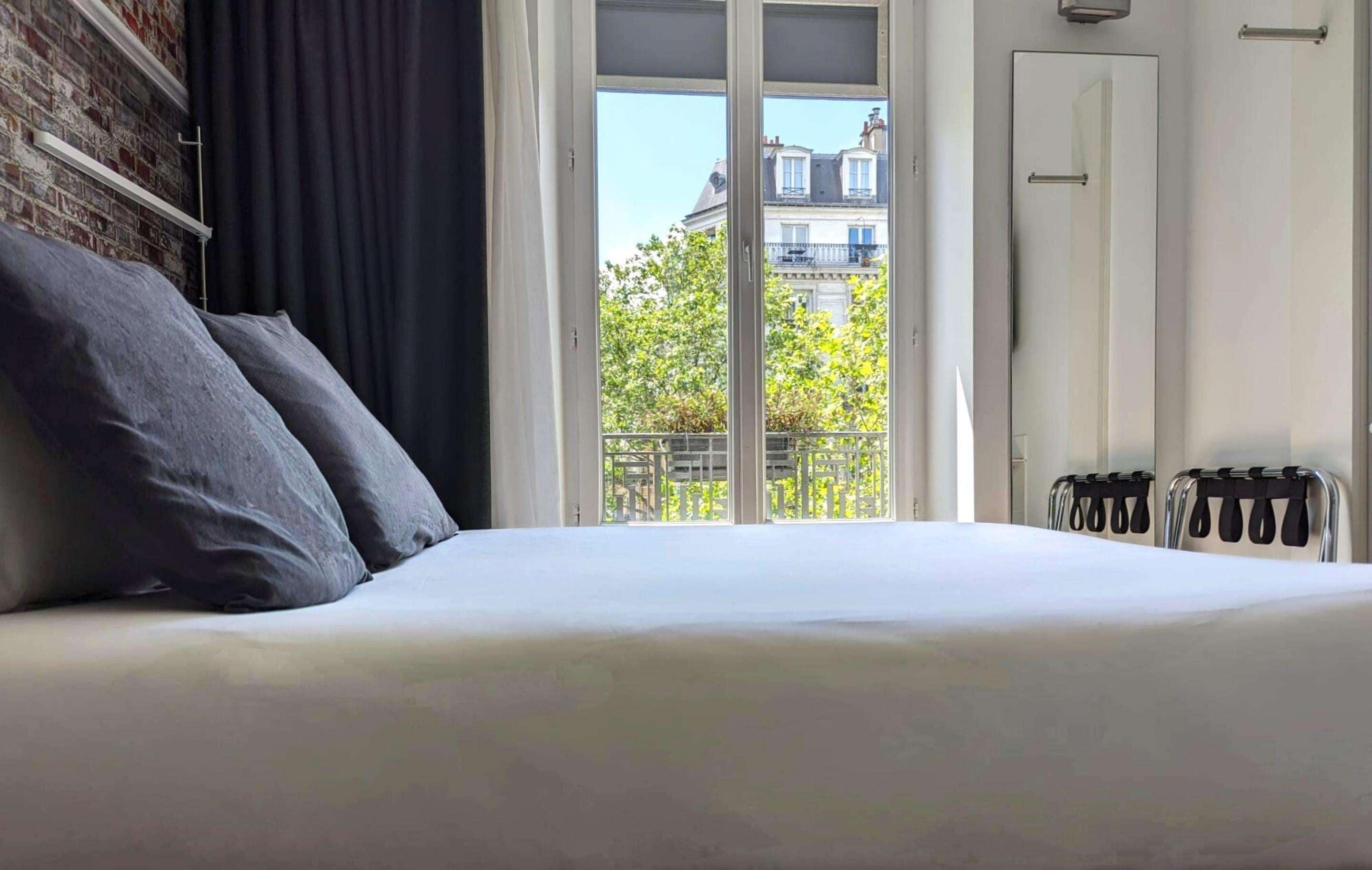 Western Le Montparnasse Hotel 3*