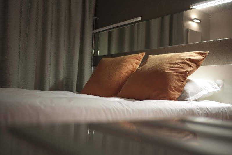 Western Le Montparnasse Hotel 3*